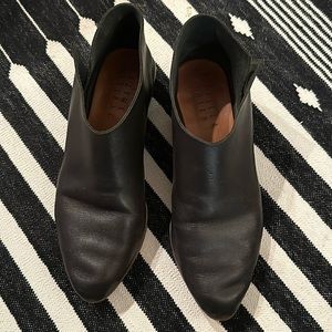 Sevilla smith black leather booties